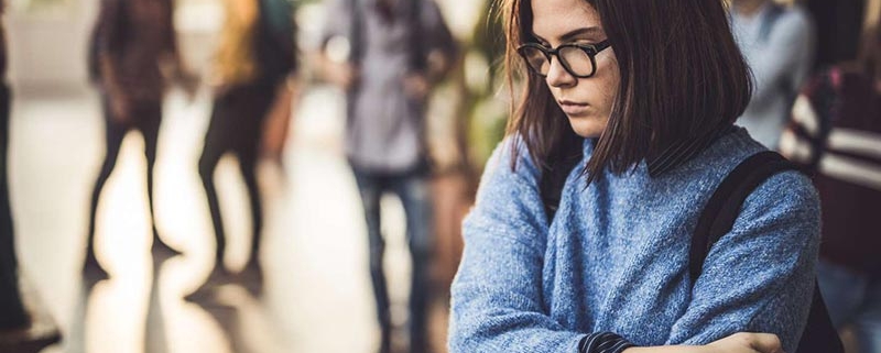 Sosyal Fobi Nedir? Bilişsel Davranışçı Terapi ile Sosyal Fobiyi Yenme
